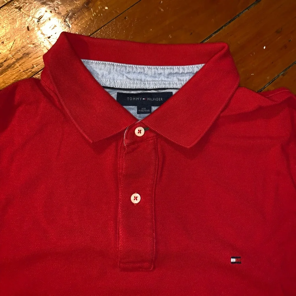 Tommy Hilfiger polo - Picture 2 of 4